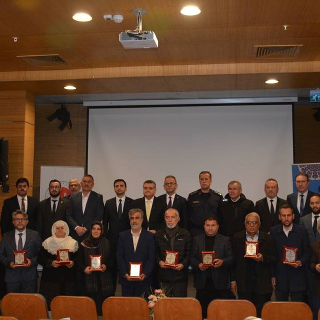 Sinop'un 'iyilik önderleri'ne ödül