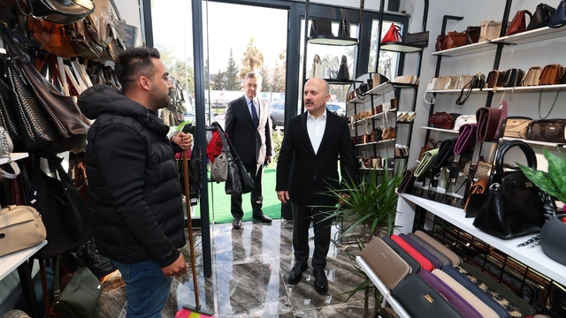 Vali Varol'dan rezerv alanda faaliyet gösteren esnafa bayram ziyaret