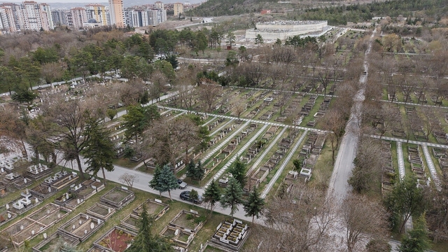 Büyükşehir'den akıllı şehircilikte örnek proje: mezarlık bilgi sistemi hizmete girdi