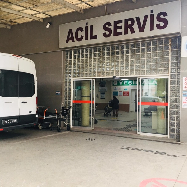 Elleri kelepçeli halde hastaneden kaçan şahıs güvenlik güçlerini alarma geç...