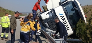 Susurluk'ta tek taraflı kazada sürücü yaralandı