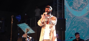 Çorum’da binlerce kişi ilahi ve ezgilerle golu gecede bir araya geldi