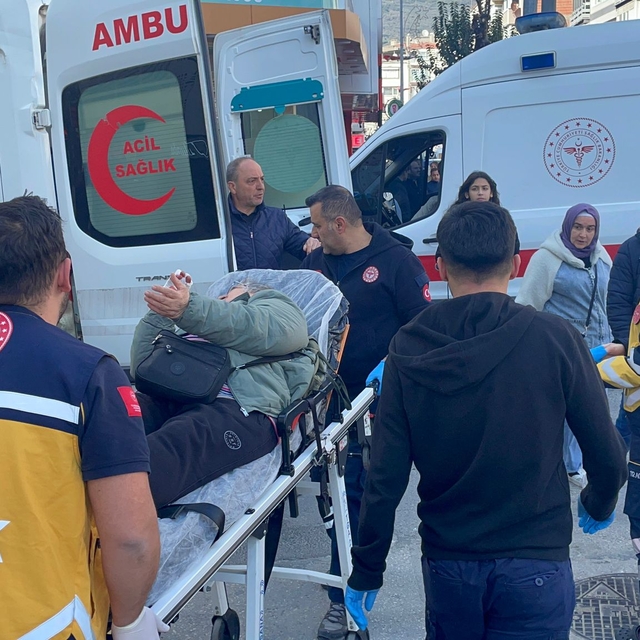 Bursa'da tabancayla vurulan 2 kişi tedavi altına alındı