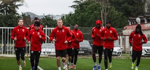 Samsunspor, Rayo Vallecano maçının hazırlıklarına başladı
