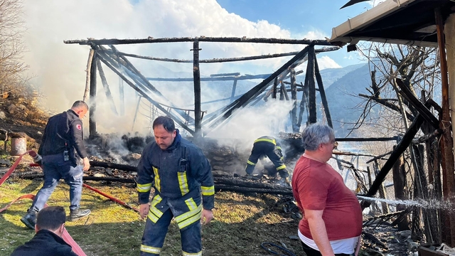 Tosya'da samanlık yangını