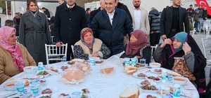 Büyük yangın sonrası yaralarını saran vatandaşlar iftarda bir araya geldi
