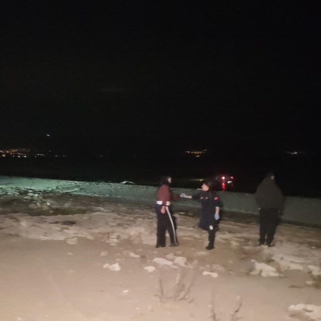 İznik Gölü'ne uçan otomobilde can pazarı
Bursa'da kontrolden çıkan otomobil...