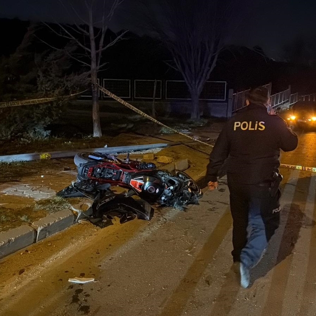 Bir ay önce evlenen Emirhan, motosiklet kazasında hayatını kaybetti