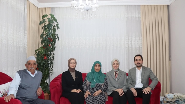 Kaymakam Duman, Tercan'da şehit ailesinin iftar sofrasına konuk oldu