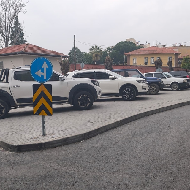 Alınan önlemler onları durdurmadı
Duyarsız sürücülerin park ihlalleri, yaya...