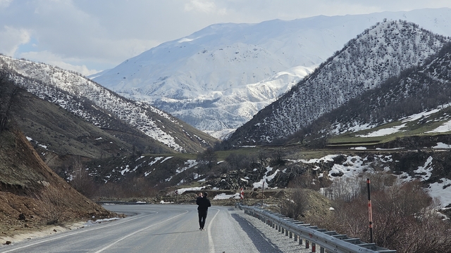 Tatvan ile Hizan arasındaki eşsiz manzaralar hayran bırakıyor