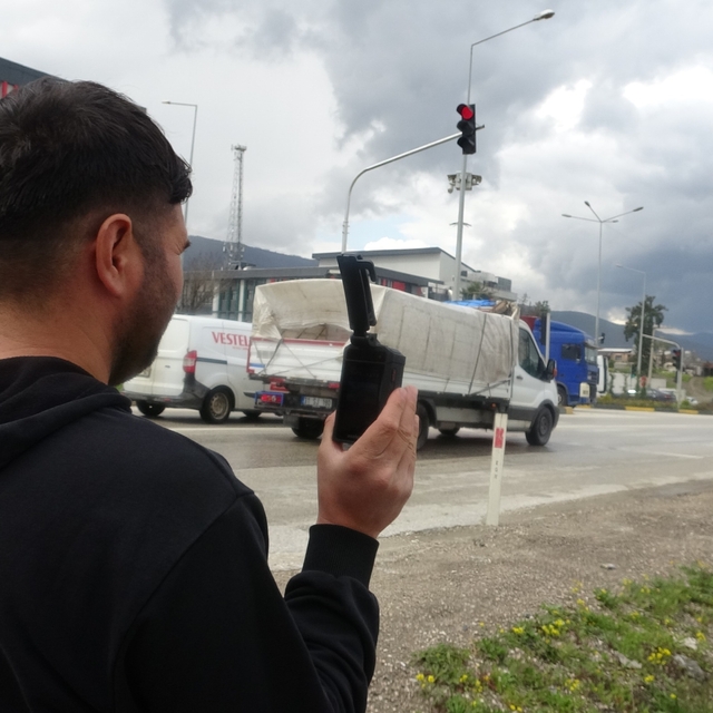 Bayram öncesi trafikte kırmızı ışık denetimi: Kural ihlali yapanlar kameray...