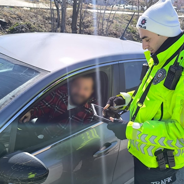 Burdur'da emniyet kemeri denetimi: 119 araç ve sürücüsüne ceza