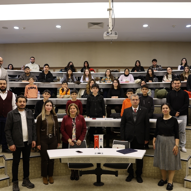 HKÜ'de Çanakkale Deniz Zaferi ve İstiklal Marşı ruhu anlatıldı