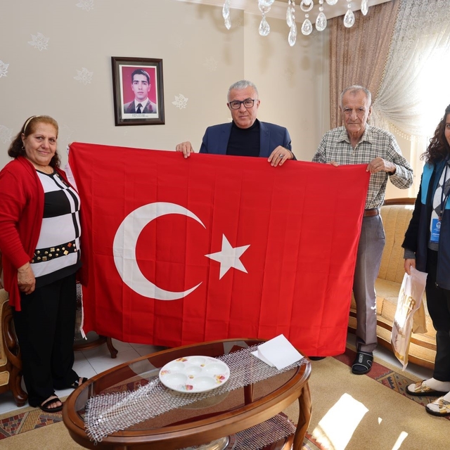 Mersin'de şehit aileleri bayram öncesi unutulmadı