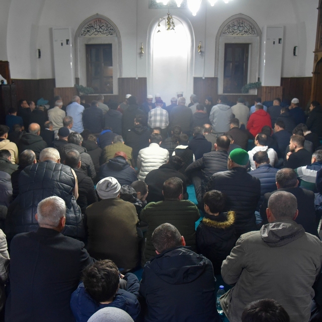 BŞEÜ' de '1001 Hatim Duası' Şeyh Edebali'nin 700'üncü vefat yılı anısına ge...