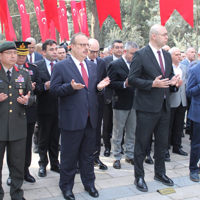 Çanakkale şehitleri Aydın'da dualarla anıldı