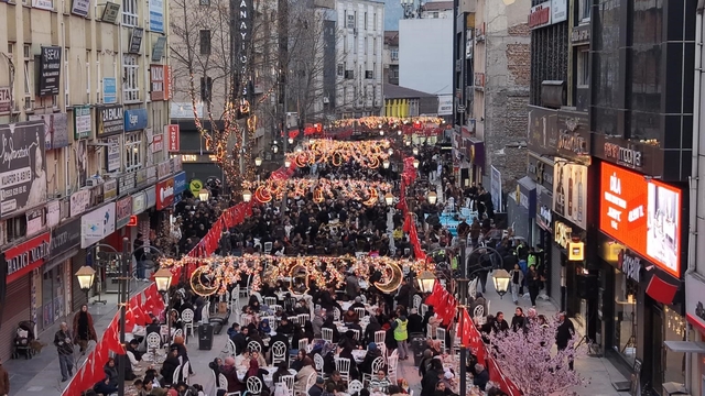 Karabük'te binler aynı sofrada buluştu