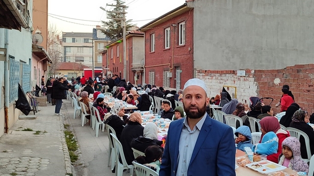 Eskişehir'de 700 kişilik "Gönül Sofrası" kuruldu