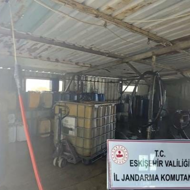 Yasa dışı akaryakıtı piyasaya sürmeye hazırlanan şüpheli yakalandı
