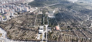 Büyükşehir, kabristanları bayram ziyaretine hazırladı