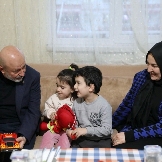 Başkan Çolakbayrakdar: "Ramazan'ın bereketini hemşerilerimle aynı sofrada p...