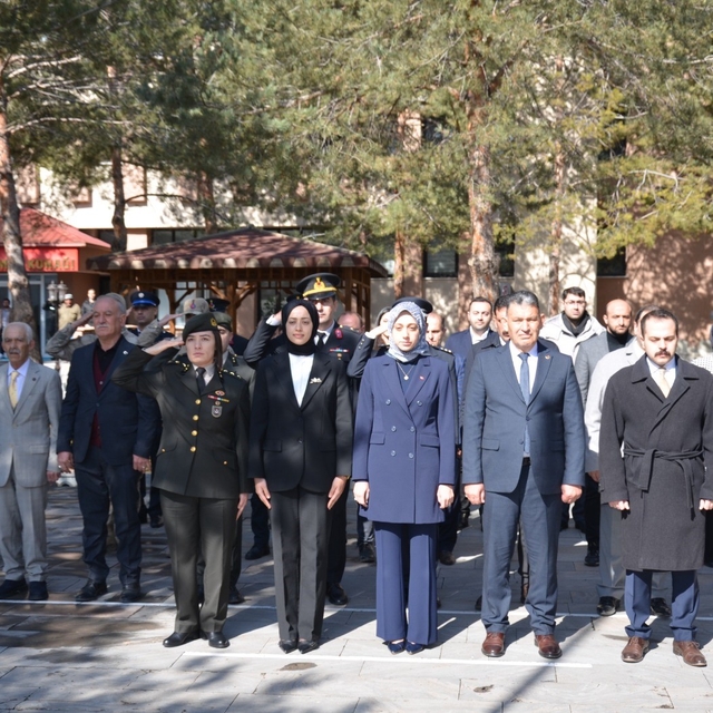 Tercan'da Çanakkale Zaferi'nin 111. yıl dönümü törenle anıldı