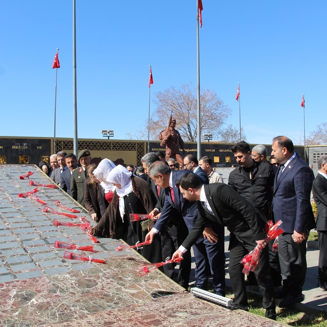 Şırnak'ta Çanakkale Zaferi ve şehitleri anıldı