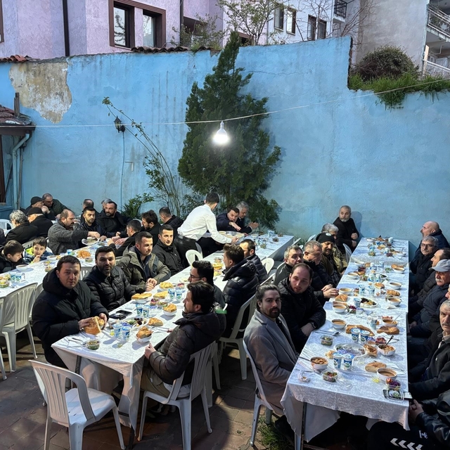Vatan Sevdalıları Platformu iftar yemeğinde buluştu