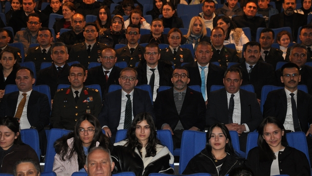 Kars'ta Çanakkale Zaferi'nin 111. yıldönümü kutlandı