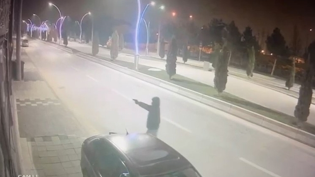 Ramazanda kapalı olan mekanın kurşunlanma anı kamerada