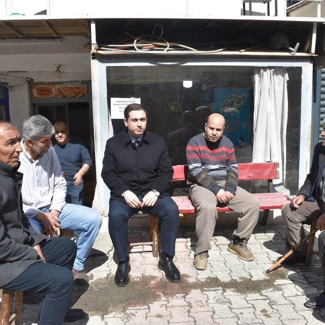 Kaymakam Başar, bayram öncesi çarşı esnafı ile bir araya geldi