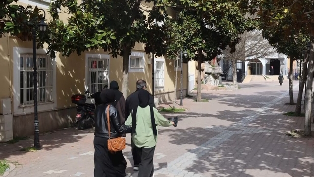 Kırşehir'de tarihi çarşılar bayrama hazır
Esnaf yoğunluktan memnun