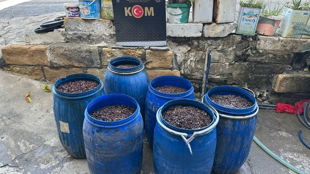 Hatay'da 790 litre kaçak alkol ele geçirildi