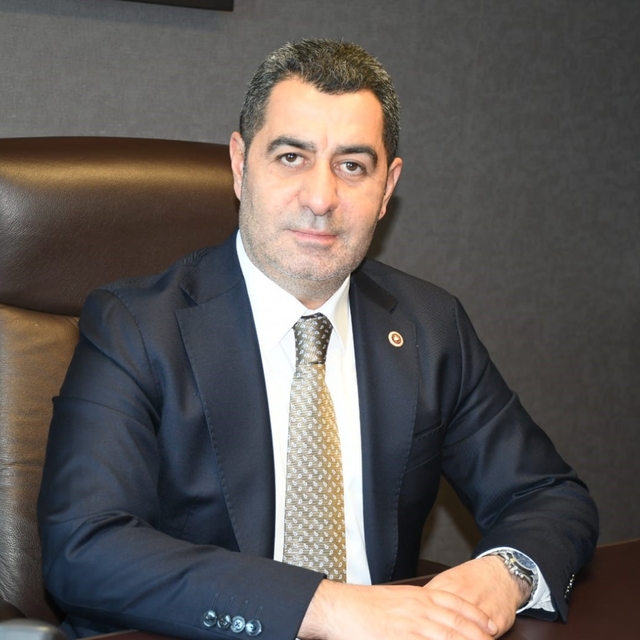 AK Parti Gaziantep Milletvekili Bünyamin Bozgeyik'ten Ramazan Bayramı mesaj...