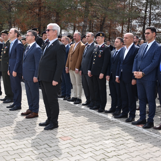 Siverek'te 18 mart çanakkale zaferi ve şehitleri anma günü programı düzenle...