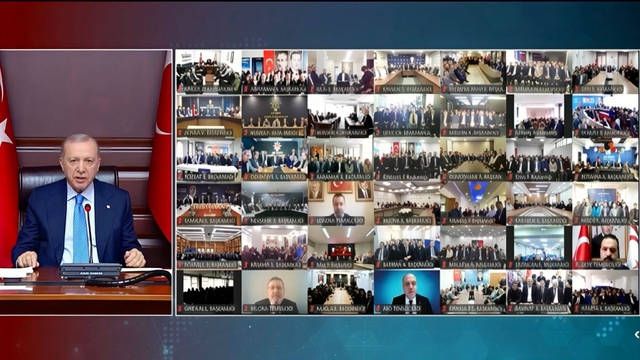 Başkan Büyükakın, 81 il adına konuştu
Cumhurbaşkanı Erdoğan, Türkiye geneli AK Parti Teşkilatları ile bayramlaştı