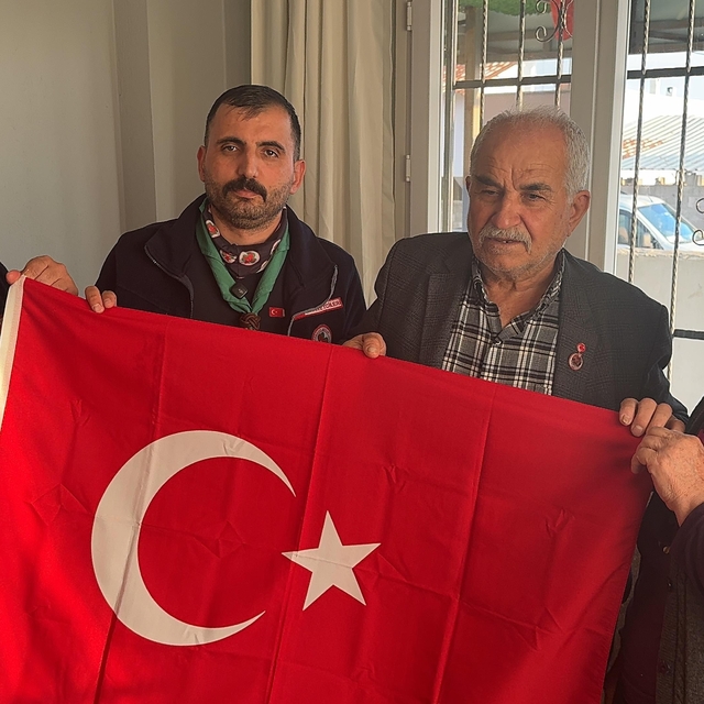 Osmaniye'de 18 Mart dolayısıyla şehit aileleri ziyaret edildi