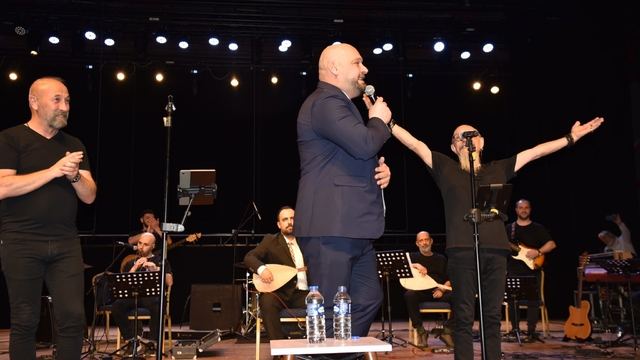 Atakum'da Edip Akbayram ve Volkan Konak anıldı