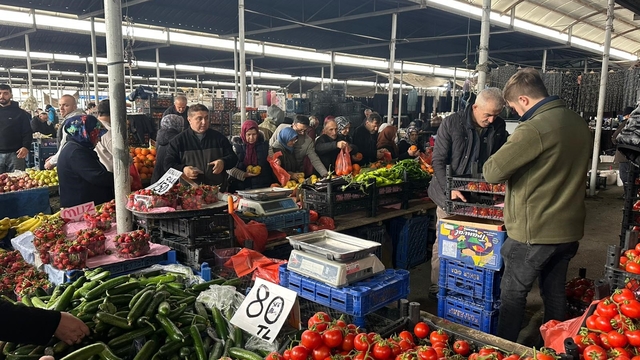 Bayram yoğunluğu: Esnafın yüzü güldü