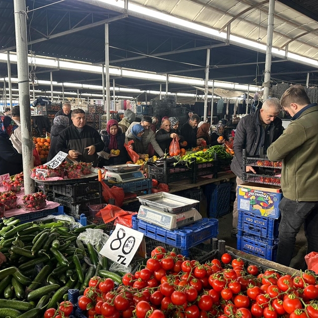 Bayram yoğunluğu: Esnafın yüzü güldü