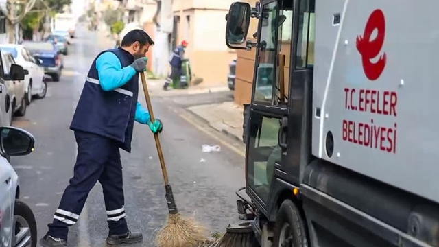Efeler'den kapsamlı bayram temizliği