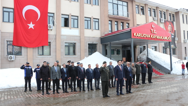 Karlıova'da 18 Mart Şehitleri Anma Günü ve Çanakkale Deniz Zaferi dolayısıyla tören yapıldı