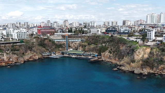 Antalya Kent Konseyi'nden 'falezler' raporu: İşgaller sonlandırılsın
