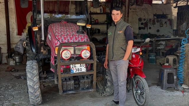 Traktör yıkarken elektrik akımına kapılan liseli Furkan, öldü