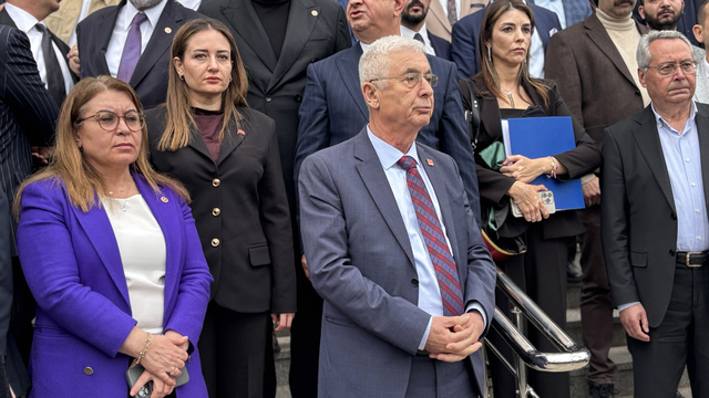 Antalya Büyükşehir Belediyesi'ne yönelik 'rüşvet' ve 'yolsuzluk' davasında 3'üncü gün (4)