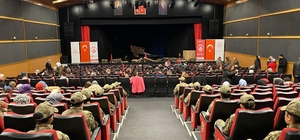 Çanakkale ruhu Erzurum’da sahneye taşındı