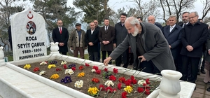 Seyit Onbaşı, mezarı başında anıldı