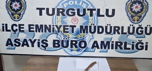 Manisa'da bıçaklı saldırıya uğrayan kişi öldü