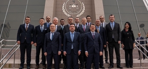 Adalet Bakan Yardımcısı Tuncay, İzmir Adliyesi'ni ziyaret etti